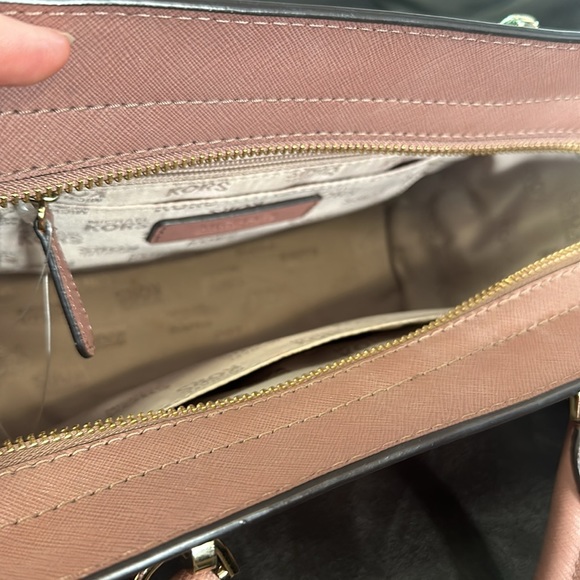 Michael Kors Purse - Picture 5 of 6